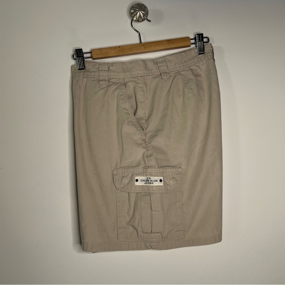 CALVIN KLEIN CARGO SHORTS FOR WOMEN’S BEIGE - Picture 6 of 14